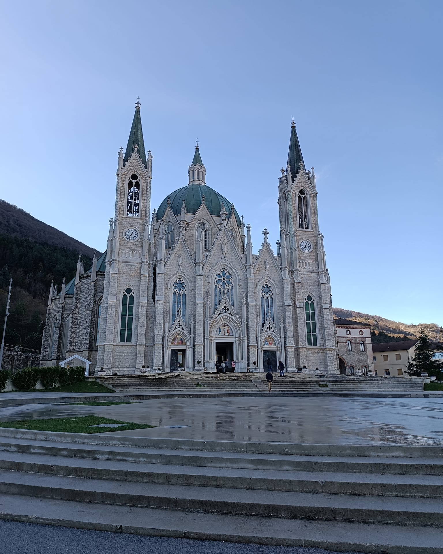 Santuario di Castelpetroso
